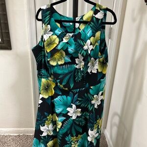 Green Hibiscus Dress Size 20w